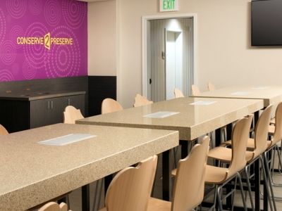 Home2 By Hilton International Airport 3*